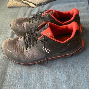 Men’s used on clouds